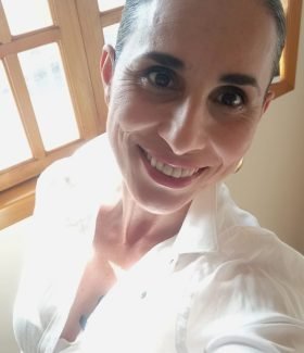 Pesquisadora Cristiane Aparecida Rota